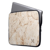 Mit Monogramm Beige und brauner Marmor Laptopschutzhülle (Vorderseite Links)