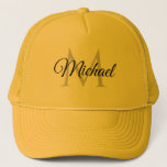 Mit Monogramm Bezeichnung für Frauen für Männer Un Truckerkappe<br><div class="desc">Mit Monogramm Name für Women for Men Template Unisex Elegant Trendy Yellow Trucker Hut.</div>