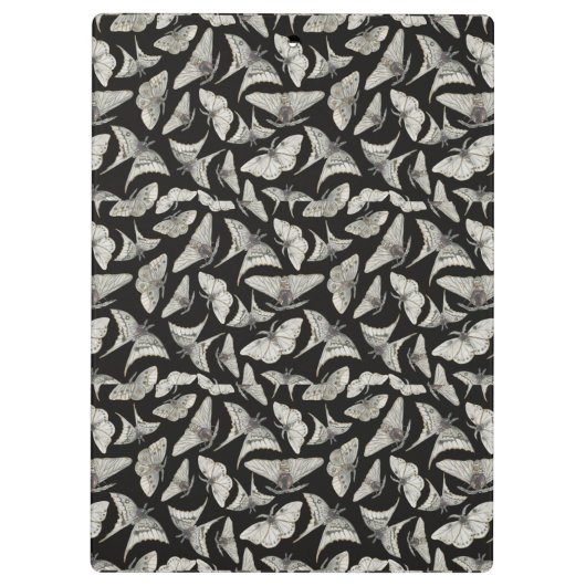 Mit Monogramm Black Beige Moth Bug Pattern Klemmbrett (Rückseite)