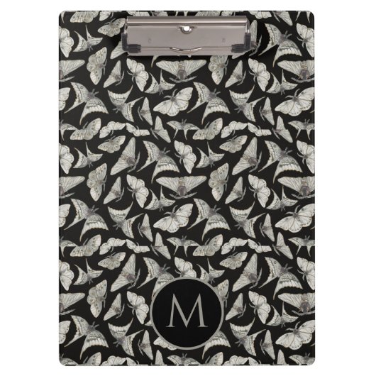 Mit Monogramm Black Beige Moth Bug Pattern Klemmbrett (Vorderseite)