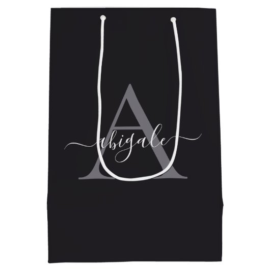 Mit Monogramm Black Charcoal Gray | Minimal Elegan Mittlere Geschenktüte (Rückseite)