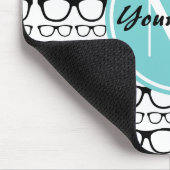 Mit Monogramm Black Glasses Aqua Personalisierter Mousepad (Ecke)