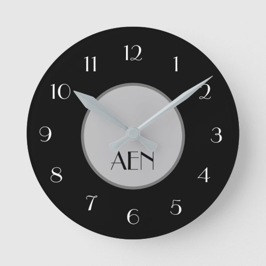 Mit Monogramm Black Gray White Minimalistisch Slee Runde Wanduhr (Vorderseite)