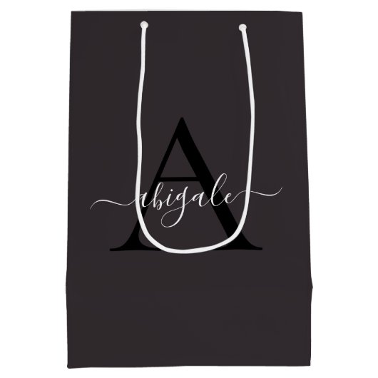 Mit Monogramm Black Iron Gray | Minimal Elegant Mittlere Geschenktüte (Rückseite)