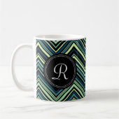 Mit Monogramm blaues Tribal-Zickzack Muster Kaffeetasse (Links)