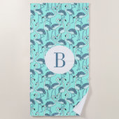 Mit Monogramm Blue Tropical Flamingos Strandtuch (Vorderseite)