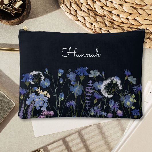 Mit Monogramm Blue Watercolor-Wildblume Zubehörtasche