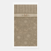 Mit Monogramm Boho Beige und brauner geometrischer Serviette (Vorderseite)