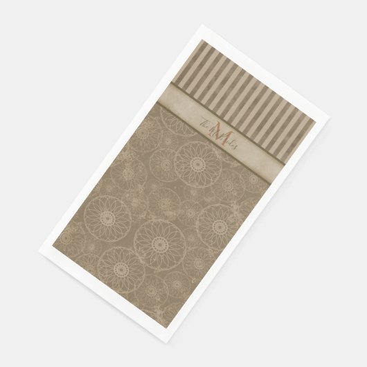 Mit Monogramm Boho Beige und brauner geometrischer Serviette (Ecke)