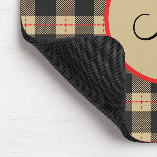 Mit Monogramm Brown Black und Red Buffalo Kariert Mousepad (Ecke)