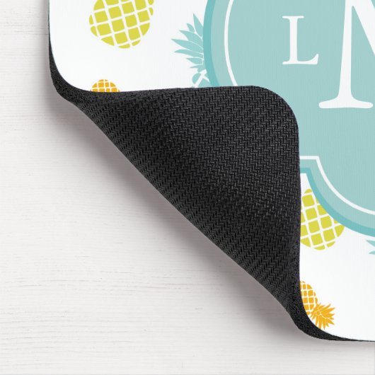 Mit Monogramm buntes Ananas-Muster Mousepad (Ecke)