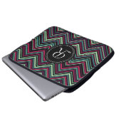 Mit Monogramm, buntes Tribal-Zickzack Muster Laptopschutzhülle (Vorne Knopf)
