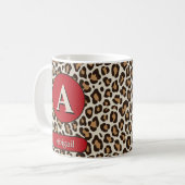 Mit Monogramm Cheetah Print and Cherry Red Tasse (Vorderseite Links)