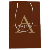 Mit Monogramm Cinnamon Brown Gold | Minimal Elegan Mittlere Geschenktüte (Vorderseite)