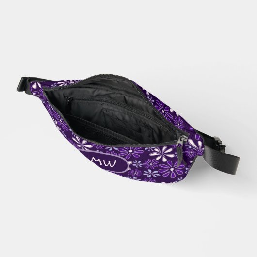 Mit Monogramm dunkle Violette Blume Doodle Bauchtasche (Offen)