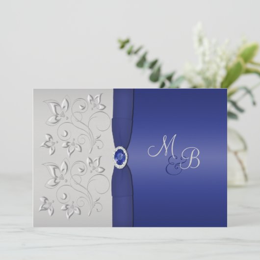 Mit Monogramm Einladung von Silber und Navy (Stehend Vorderseite)