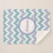 Mit Monogramm Farbigkeit Zickzack Sherpadecke (Vorderseite (Horizontal))