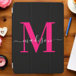 Mit Monogramm Fett Rosa & Schwarz Elegante Girly iPad Air Hülle<br><div class="desc">Aktualisieren Sie Ihr iPad Air mit unserer modernen, sauberen Schwarz & Fett rosa Monogram Initials Name iPad Air Cover. Mit einem schwarzen Design und auffälligen, fett rosa Monogramm-Initialen verbindet dieses Cover Modernität mit personalisiertem Flair. Schützen Sie Ihr Gerät stilvoll und machen Sie mit diesem schicken und einzigartigen Zubehör eine kühne...</div>