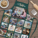 Mit Monogramm Foto Collage Grid Muster Green Gold Schürze<br><div class="desc">Feiern Sie die Freuden von Familie und Freunden mit einer eleganten Collage Schürze für Fotos. Wenn Sie einen Hintergrund oder Text in anderen Farben als Grün, Gold und Weiß bevorzugen, lesen Sie die folgenden Anweisungen. (IMAGE PLACEMENT TIP: Eine einfache Möglichkeit, ein Foto genau so zu zentrieren, wie Sie es gewollt...</div>