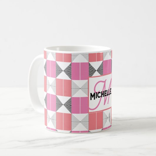 Mit Monogramm geometrisches Muster in rosa und sch Kaffeetasse (Vorderseite Links)