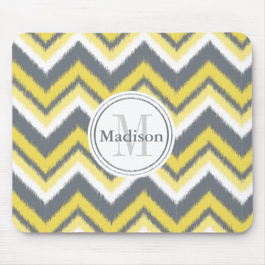 Mit Monogramm-Graugelb-Kat-Zickzack Muster Mousepad (Vorne)