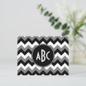 Mit Monogramm Grey Black und White Zigzag Postkarte (Stehend Vorderseite)