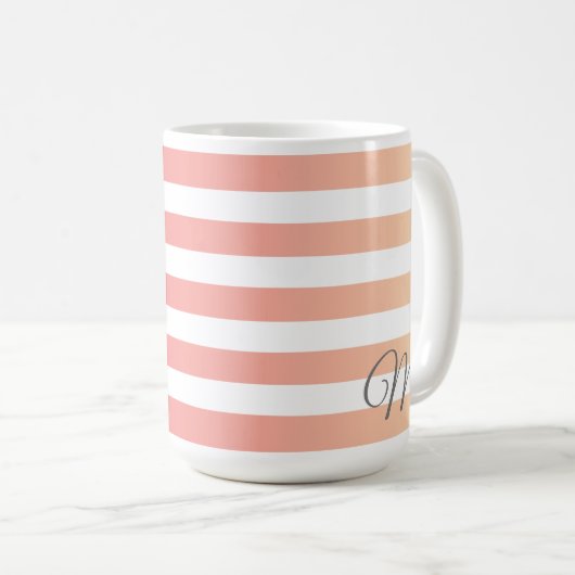 Mit Monogramm, gürtelrosa Pfirsichfarben Streifen Kaffeetasse (VorderseiteRechts)