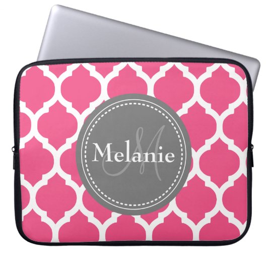 Mit Monogramm, hellrosa und graue Quatrefolie Laptopschutzhülle (Vorderseite)