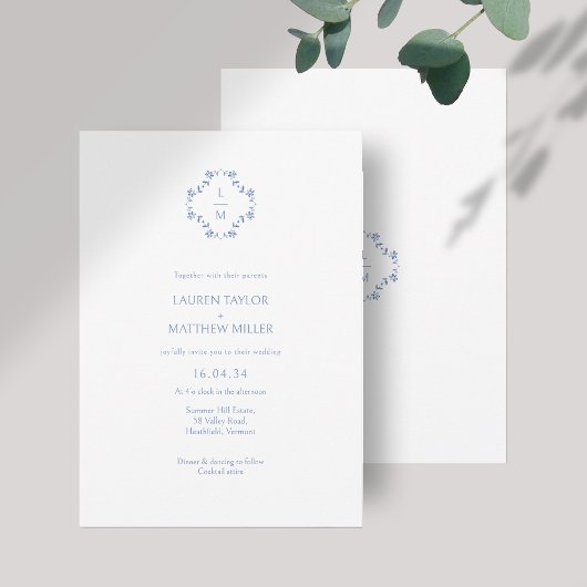 Mit Monogramm Hochzeit mit Blumen und Weiß