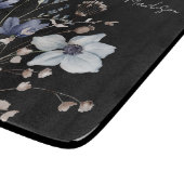 Mit Monogramm Hübsche Aquarellblau-Wildblume Schneidebrett (Ecke)