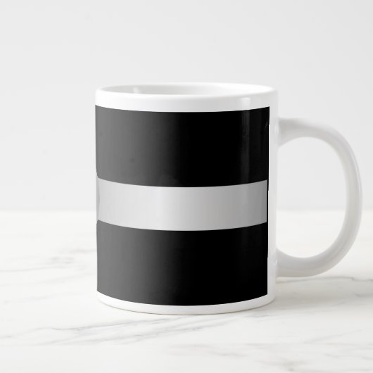 Mit Monogramm Jumbo-Tasse in Schwarz und Silber (Rechts)