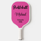 Mit Monogramm Karos in Pink und Rosa Pickleball Schläger (Rückseite)