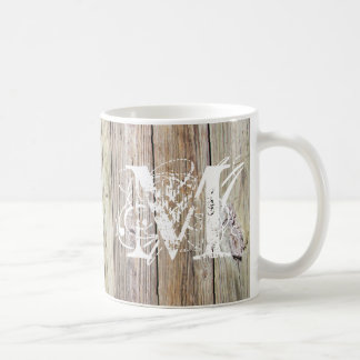 Mit Monogramm klassische Tasse aus gewittertem Hol