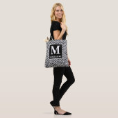 Mit Monogramm klassischer Serif-BW-Diamantpunkt Tasche (Am Model)