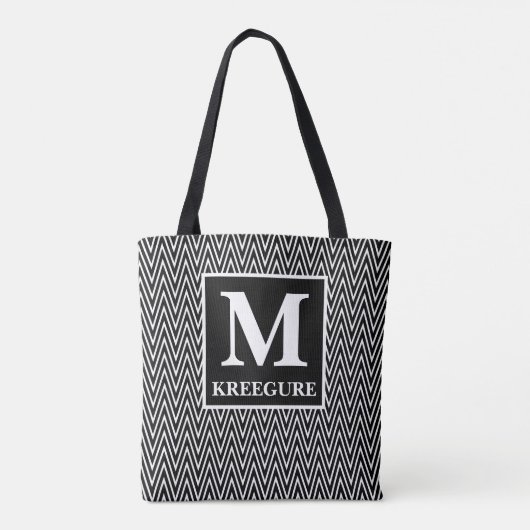 Mit Monogramm klassischer Serif BW Zickzack Tasche (Rückseite)