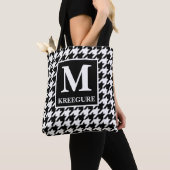Mit Monogramm klassisches Serif-BW-Hahnentrittmust Tasche (Von Nahem)