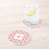 Mit Monogramm Korallenrosa Quatrefolienmuster Sandstein Untersetzer (Seite)