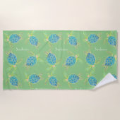 Mit Monogramm Küstenmeer Schildkröte Blaues Grün Strandtuch (Vorderseite)