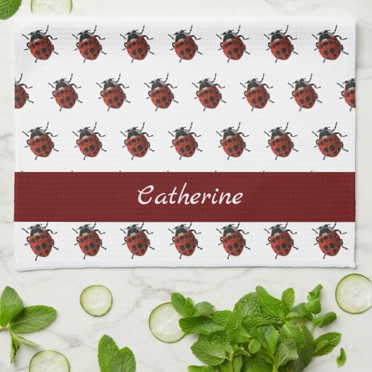 Mit Monogramm Ladybug-Muster Geschirrtuch (Gefaltet)