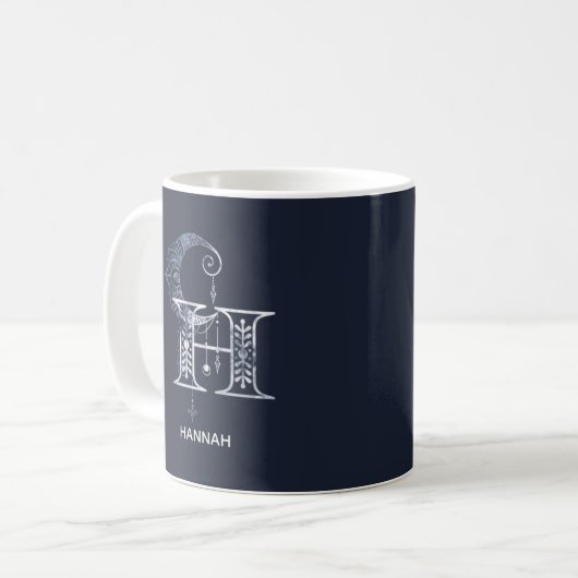 Mit Monogramm Letter H Boho Crescent Moon Mandala Kaffeetasse (Vorderseite Links)