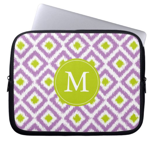 Mit Monogramm Lila Green Diamond Ikat Muster Laptopschutzhülle (Vorderseite)