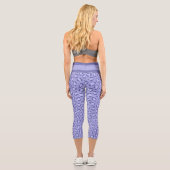 Mit Monogramm Lila Leopard-Tiermuster Capri Leggings (Rückseite)