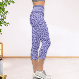 Mit Monogramm Lila Leopard-Tiermuster Capri Leggings
