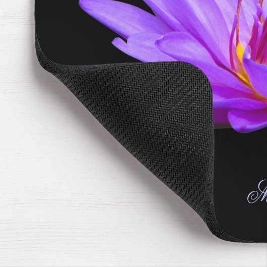 Mit Monogramm lila Mousepad (Ecke)