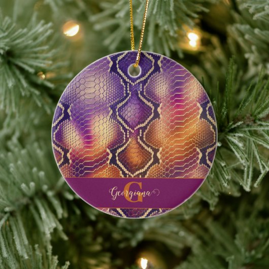 Mit Monogramm Lila und goldene Schlangenhaut Keramik Ornament (Baum)