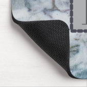 Mit Monogramm moderne graue und blaue Marmortextur Mousepad (Ecke)