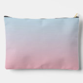Mit Monogramm, moderner Chic Pink Blue Pastel Ombr Zubehörtasche (Rückseite)