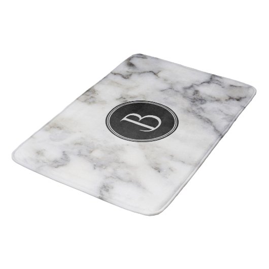 Mit Monogramm, moderner Stein aus weißem und graue Badematte (Schrägansicht)