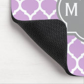 Mit Monogramm modernes Grau- und Lilac-Lattice-Mus Mousepad (Ecke)