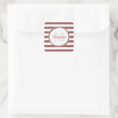 Mit Monogramm Name Preppy Dick Indian Red Strips Quadratischer Aufkleber (Tasche)